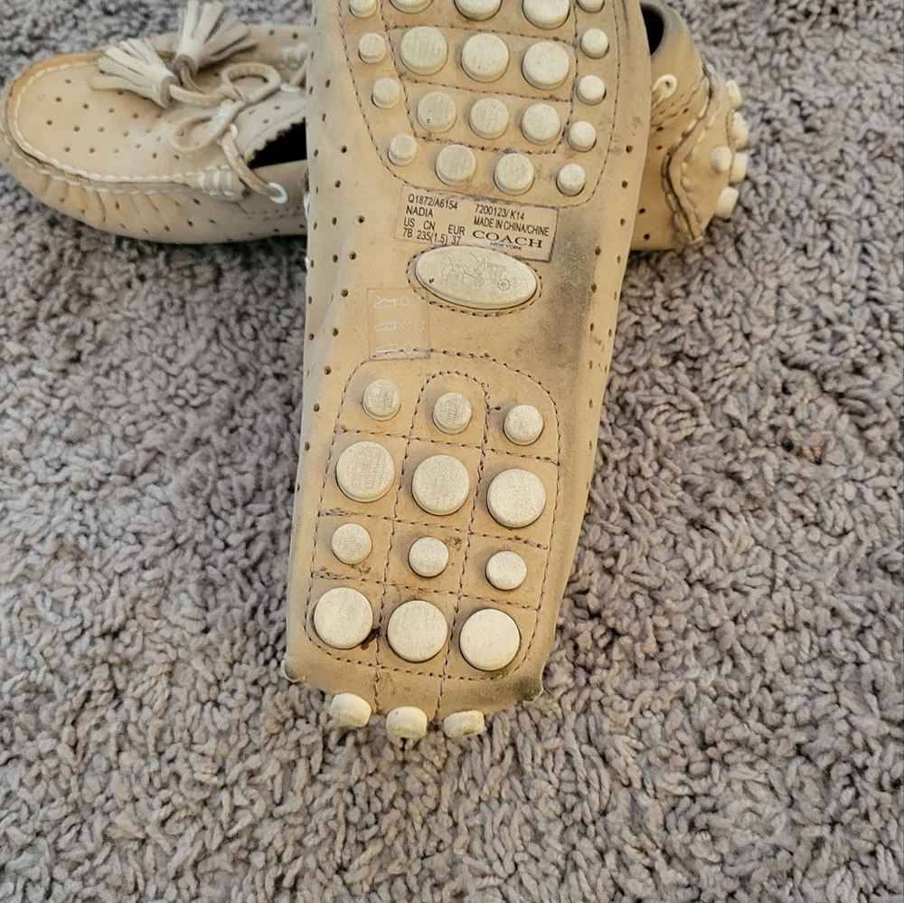 Coach moccasins - Picture 2 of 4